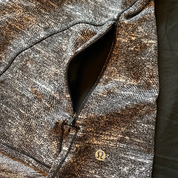 Lululemon Forever Endeavor Long Sleeve - Picture 12 of 13